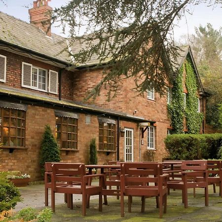 The Lymm Hotel Экстерьер фото