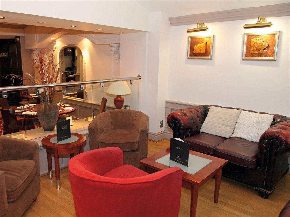 The Lymm Hotel Экстерьер фото