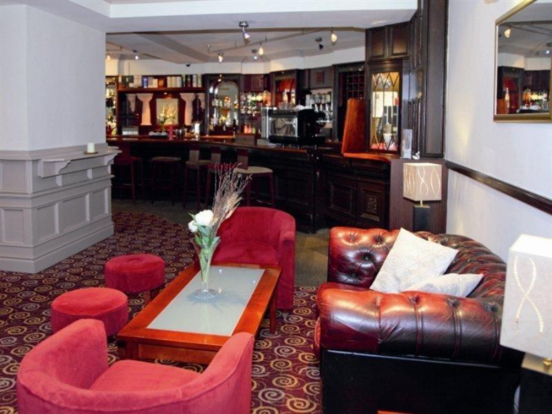 The Lymm Hotel Экстерьер фото