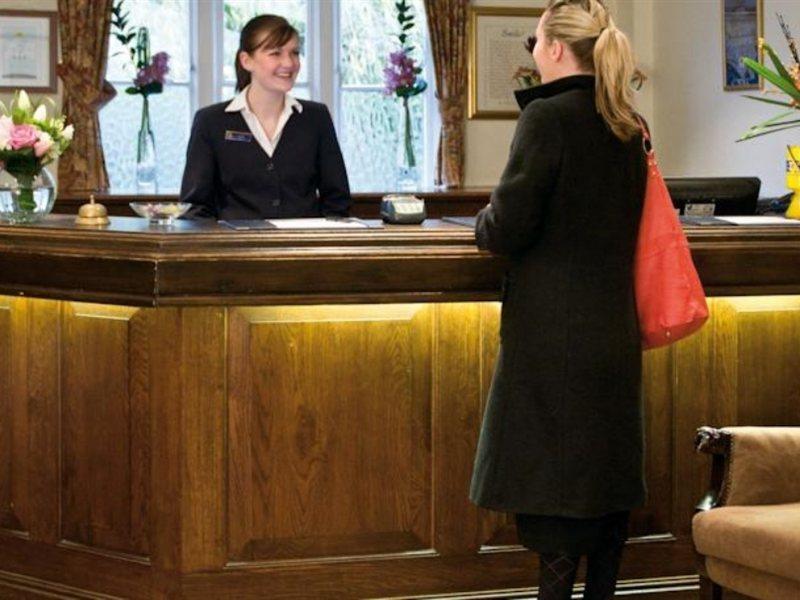 The Lymm Hotel Экстерьер фото