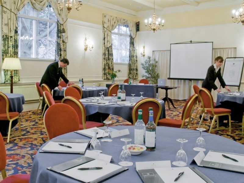 The Lymm Hotel Экстерьер фото